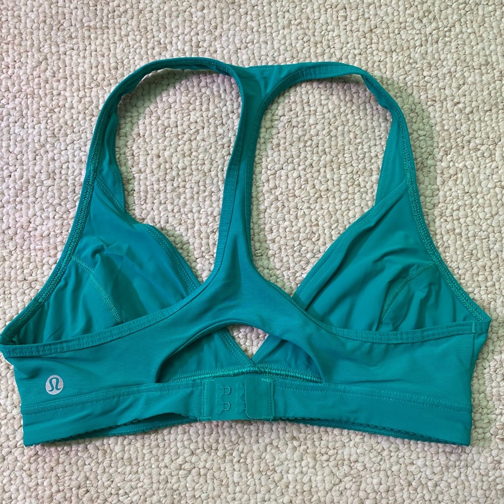 Lululemon Women’s Sports Bra - Turqouise